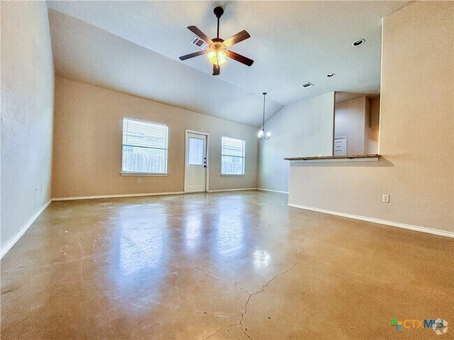 Building Photo - 752 Saengerhalle Rd Rental