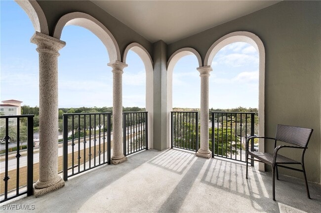 Building Photo - 8000 Via Sardinia St Unit 5306