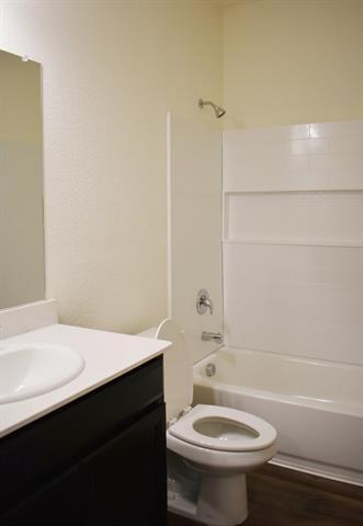 Photo - 816 Peach Tree Ln