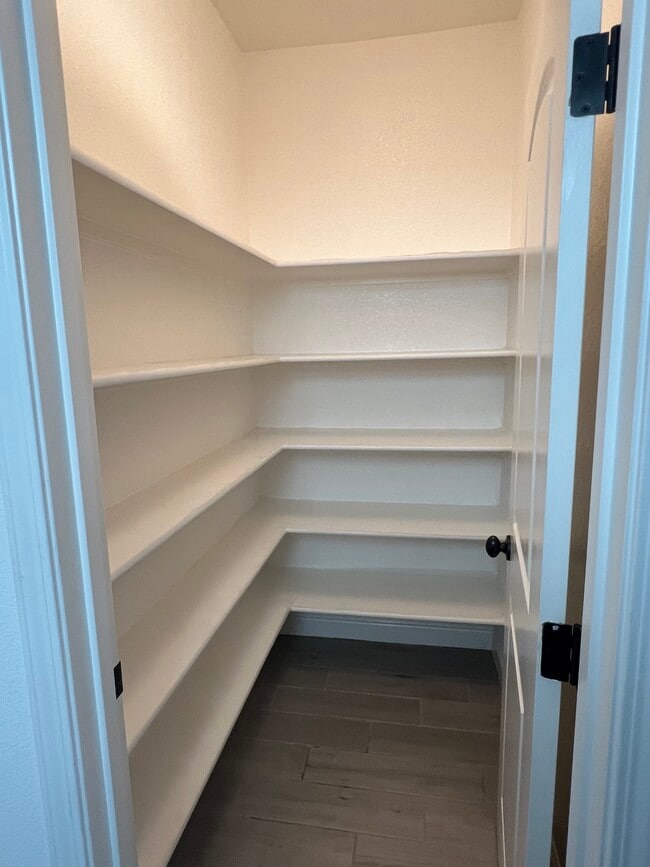 Photo - 136 Clematis St