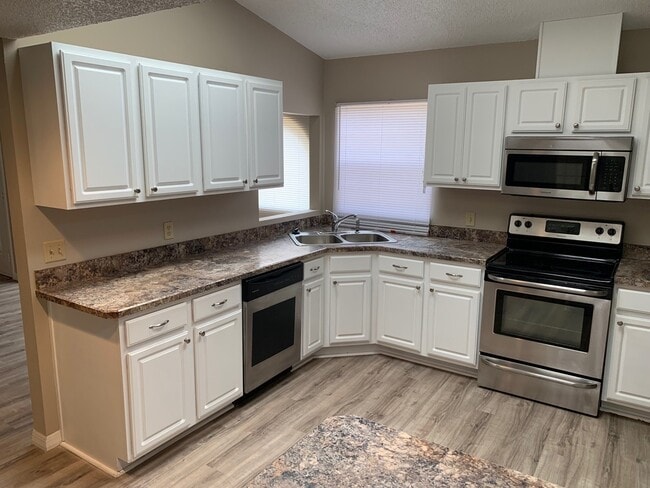 Photo - SHARP 4/2/2 SPRING HILL