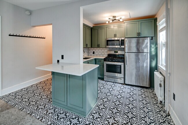 Kitchen - 15 E Gilman St