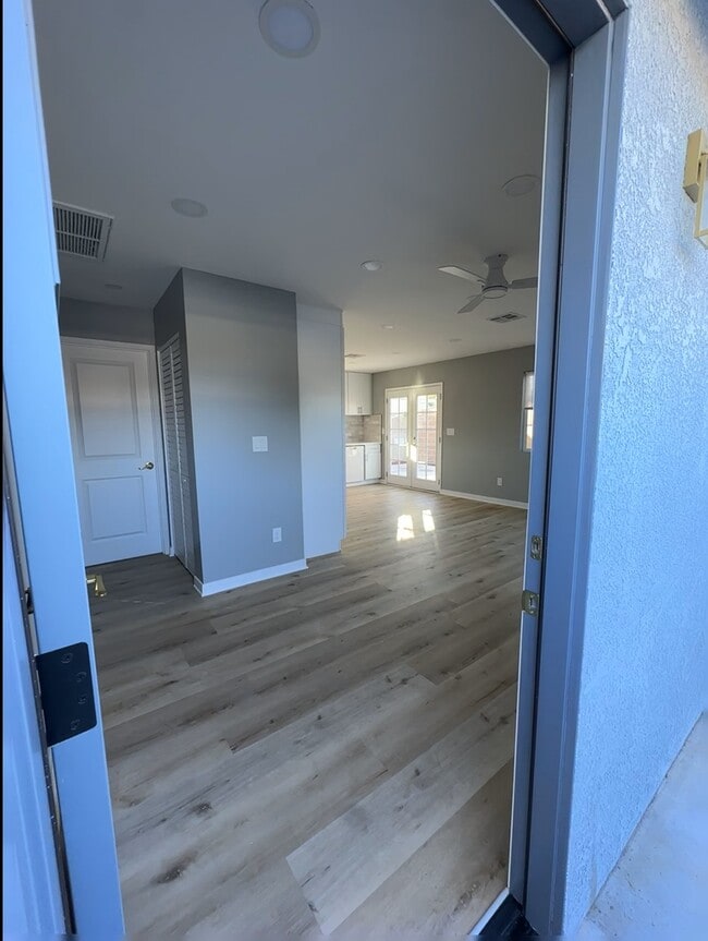 Photo - 13809 Actina Ave