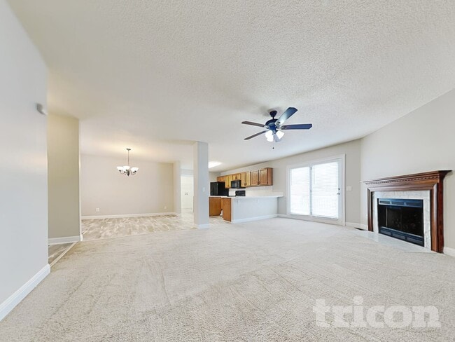 Photo - 353 Canter Ct NW