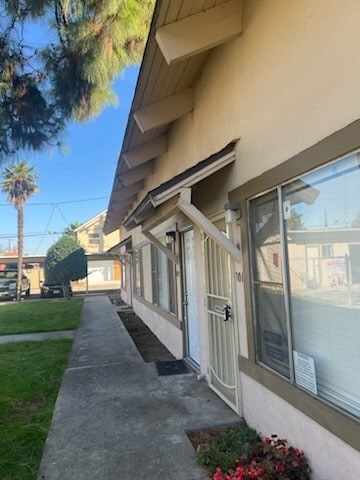 817 Minnewawa Ave Unit Loft-End