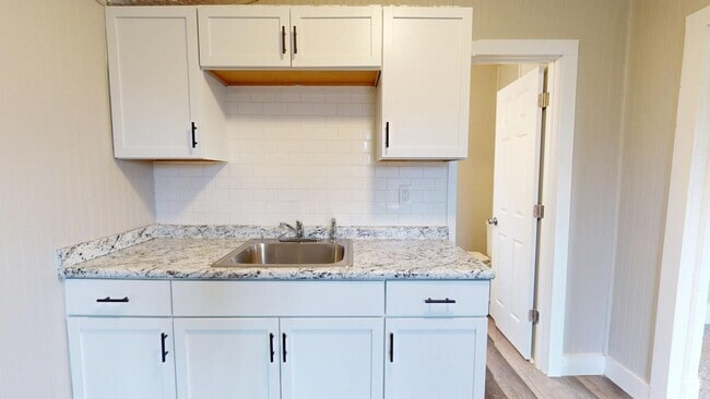Building Photo - Stockyards Area - 2 Bedrooms - Single Fami... Rental