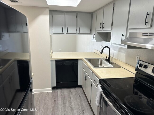 Photo - 1424 Croftwood Dr