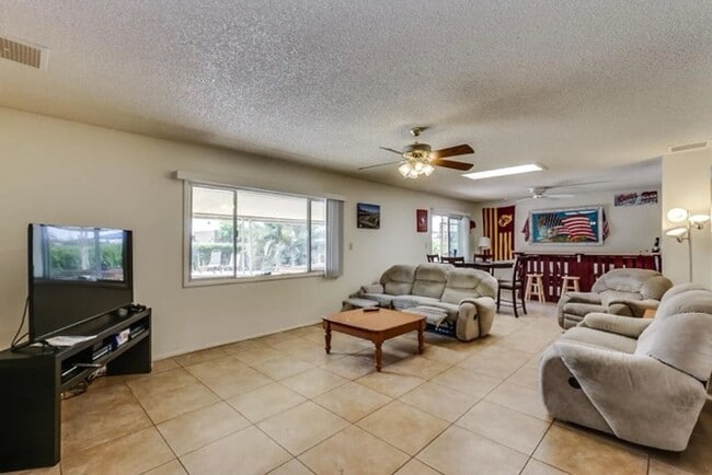 Photo - 5-Bed 3.5 Bath Tempe Home with Private Pool & Prime ASU Proximity