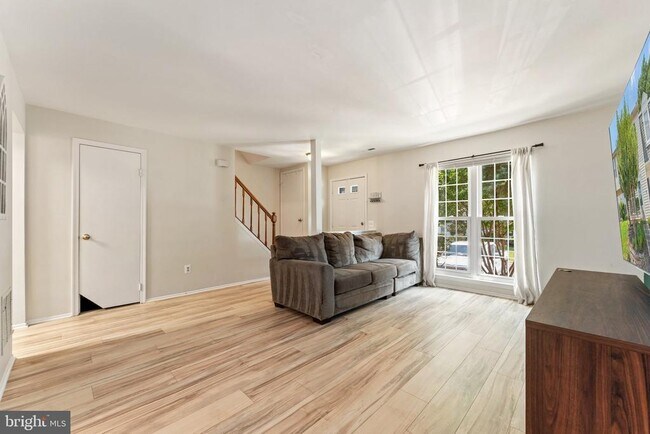 Photo - 7656 Stana Ct