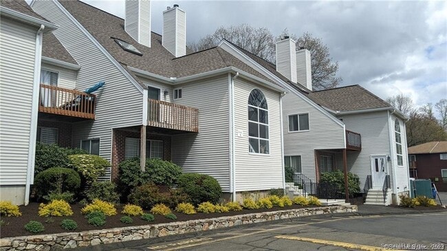 Building Photo - 3200 Madison Ave Unit D10