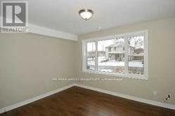 Photo - 15 Manitoba St