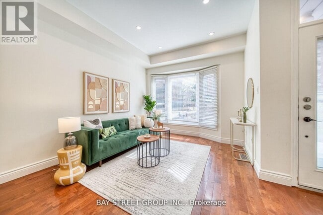 Photo - 228 Shuter St