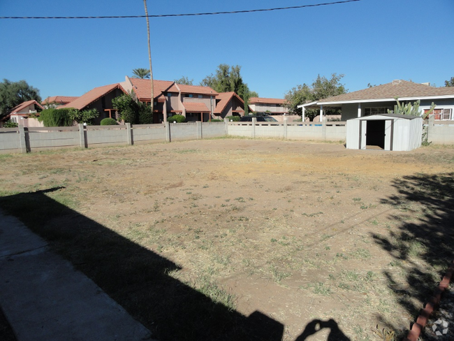 Building Photo - 1026 E Highland Ave Rental