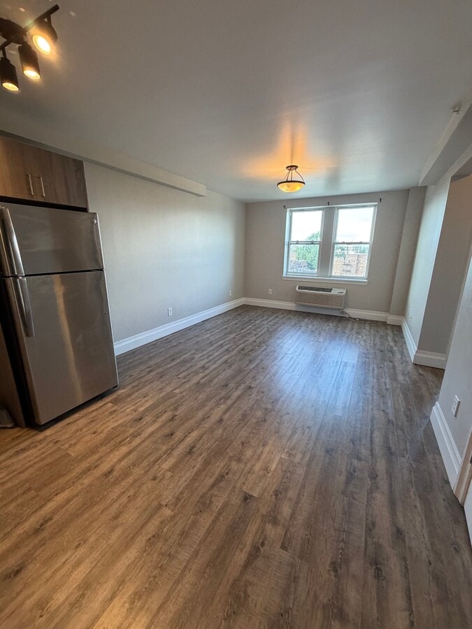 Photo - 106 N Grove St Unit 703