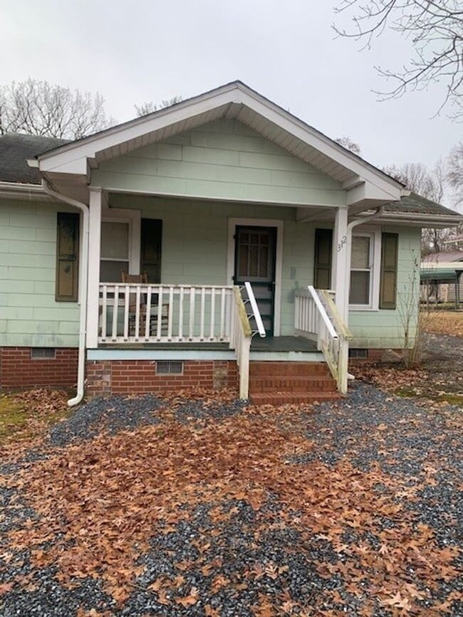 Building Photo - Cute 1 Bedroom 1 Bathroom in Asheboro