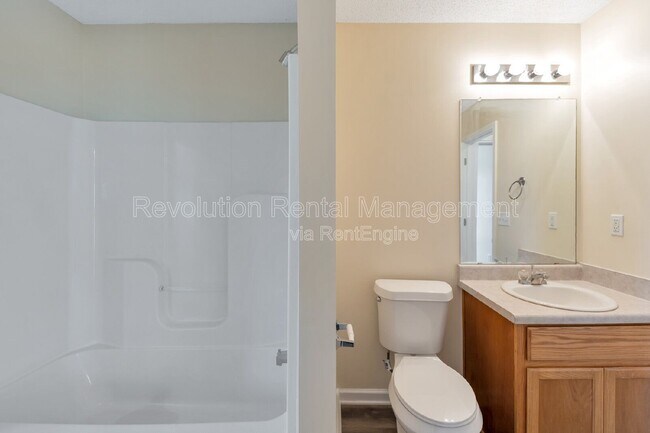 Photo - 110 Vineyard Ridge Dr