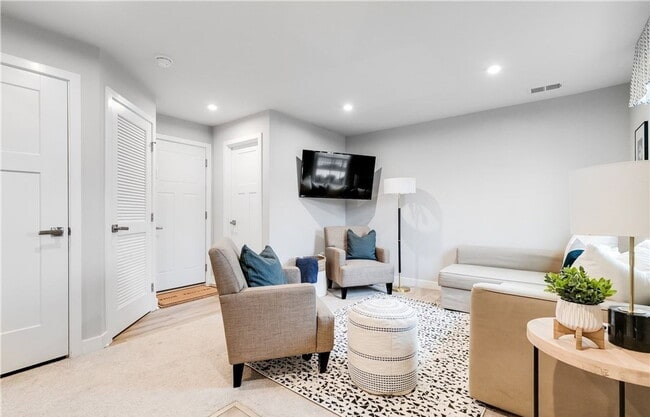 Photo - 2104 Semmes Ave