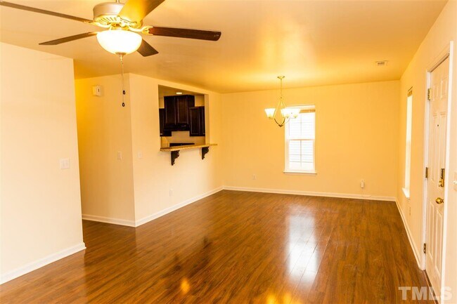 Photo - 917 Skinner Dr