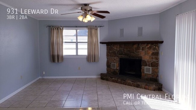Photo - 931 Leeward Dr