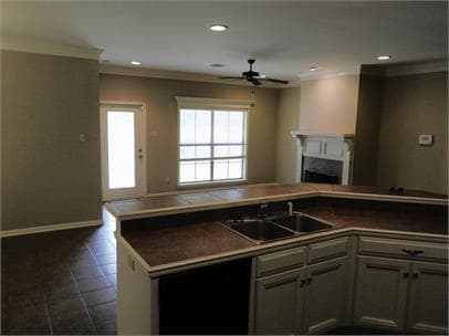 Photo - 124 St Fabian Dr