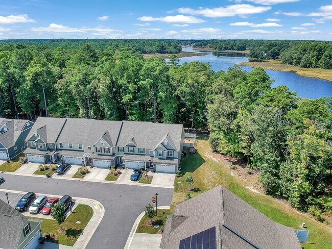 Photo - 1921 Doubloon Way