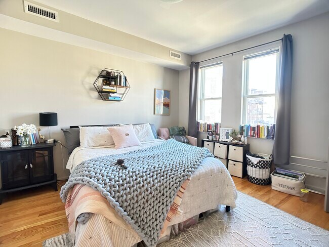 Photo - 20 Glenville Ave Unit 2