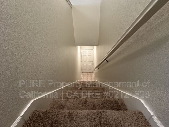 Photo - 2218 Versailles St