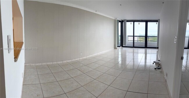 Photo - 2555 Collins Ave Unit 1910