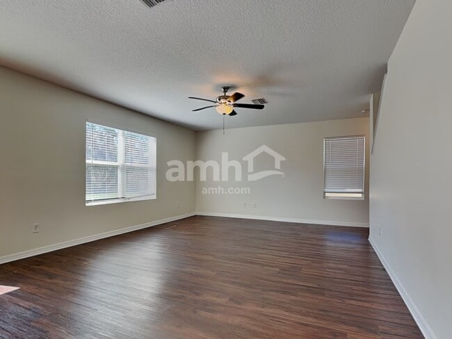 Photo - 35900 Jenny Lynne Cir