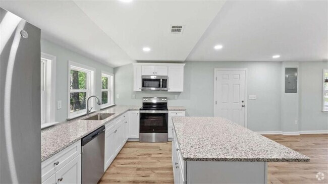 Building Photo - 3917 Dallas Acworth Hwy Rental