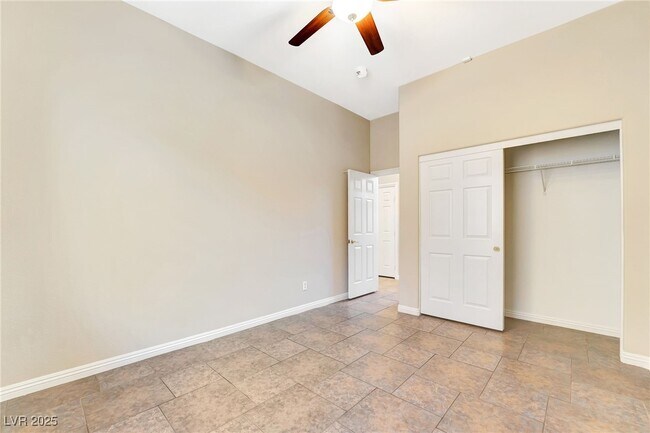 Building Photo - 7232 Frontier Hills Ave