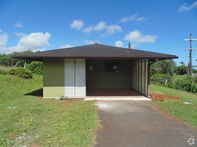 Building Photo - 2 Bedroom / 1 Bath House $2250.00