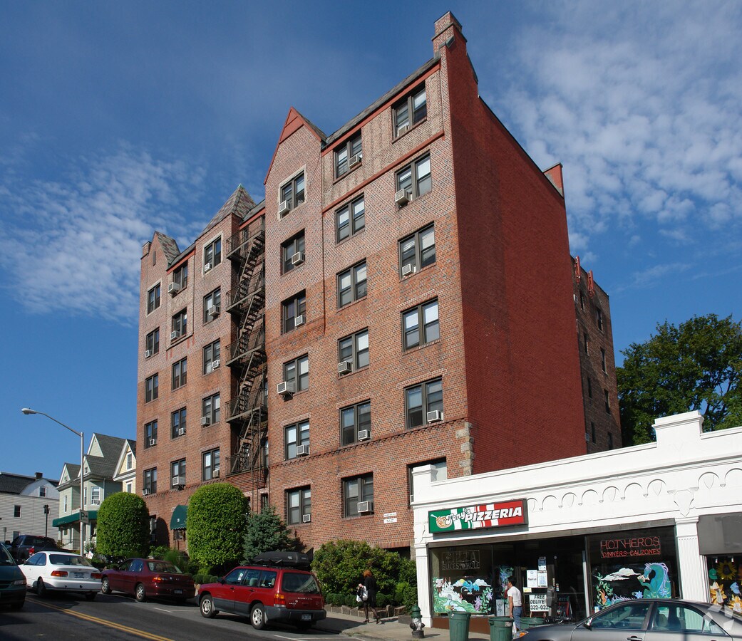 Broadway Arms - Broadway Arms Apartments