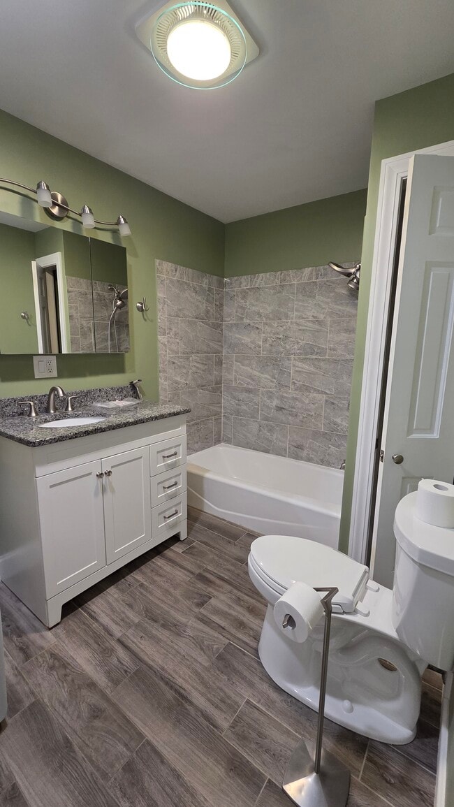 Bathroom - 241 Jackson Ave Unit 241 Jackson