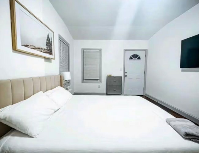 Photo - 188-25 Keeseville Ave