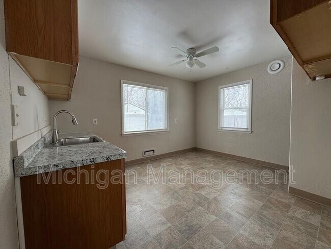 Photo - 26431 Monticello St