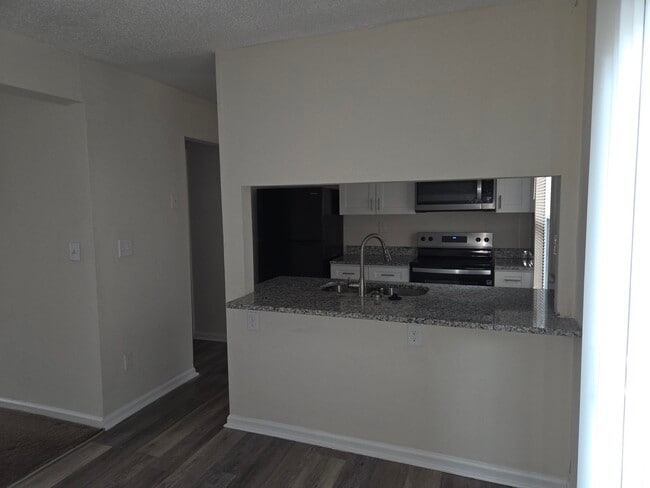 Photo - 1105 Commonwealth Place