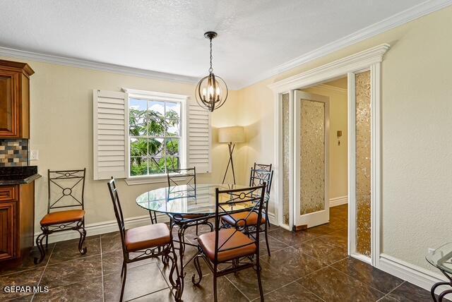 350 Thunderbird Dr
