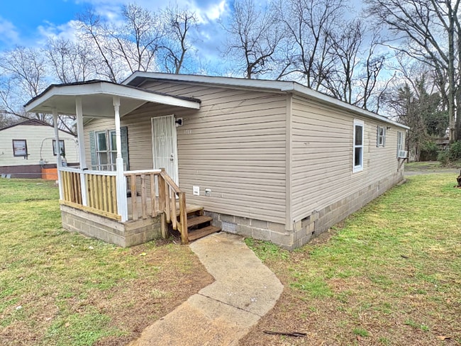 Photo - 3913 37th Ave N