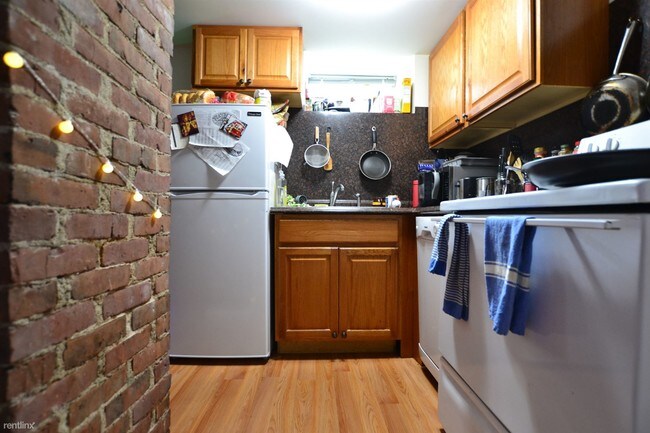 Photo - 2 br, 1 bath  - 9 Vineland St