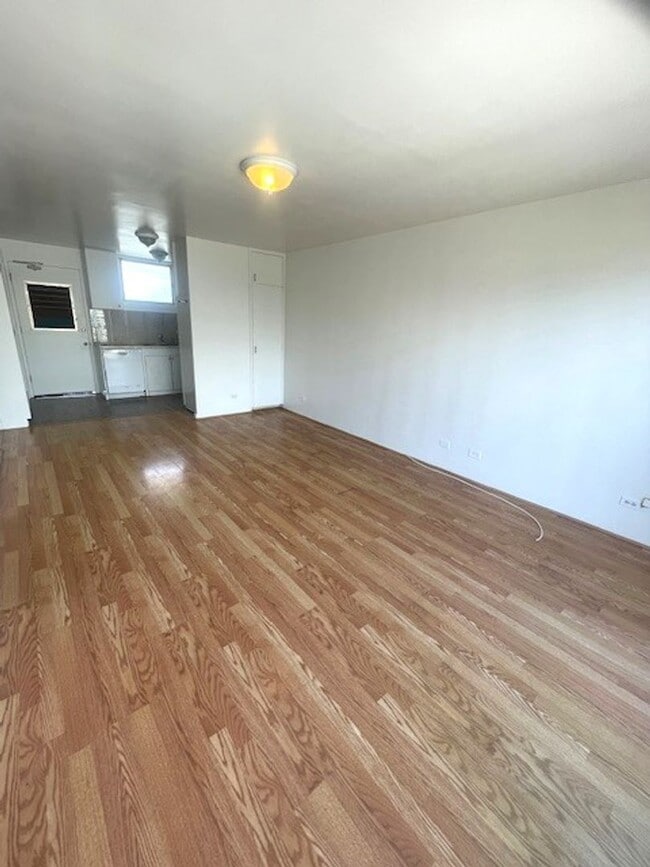 Photo - 3 Bedroom / 1.5 Bath in Honolulu