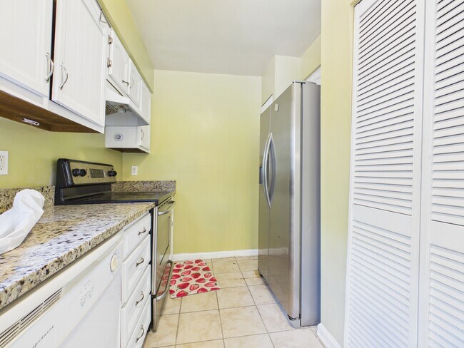 Photo - 8811 Hunter Ridge Dr