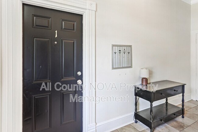 8753 Signal Hill Rd Unit 1