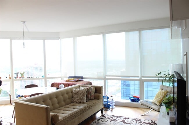 Photo - 77 Hudson St Unit 2910