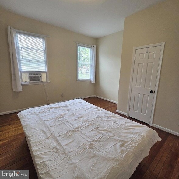 301 N West St