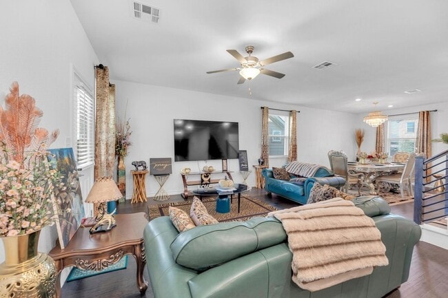 Photo - 112 Gracie Wy