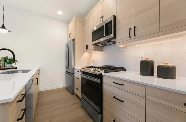 Photo - Modern & Tranquil Townhome in Seattle's Ce...