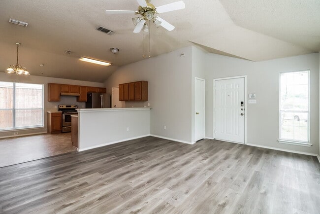 Photo - 10662 Flamewood Dr