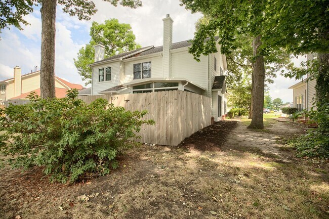 Photo - 159 Rustling Oak Ridge