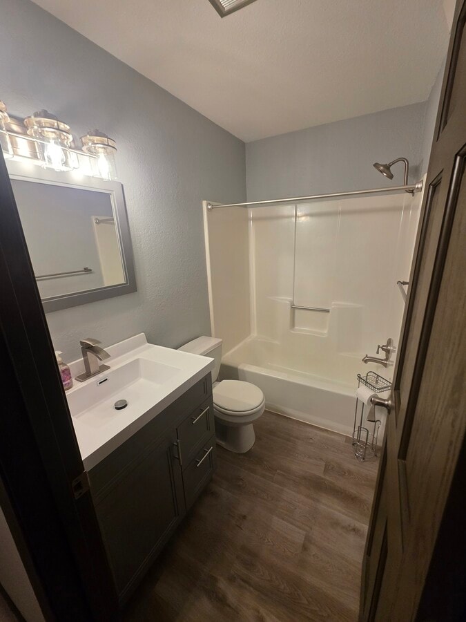 Photo - Sunrise Apartments LLC 16 Unit Unidad 14